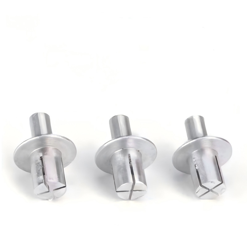 Rivet pénétrant du noyau cohérent