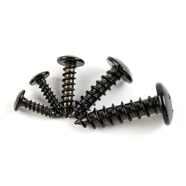 Croix à la tête recouverte à la tête des vis en bois de tête