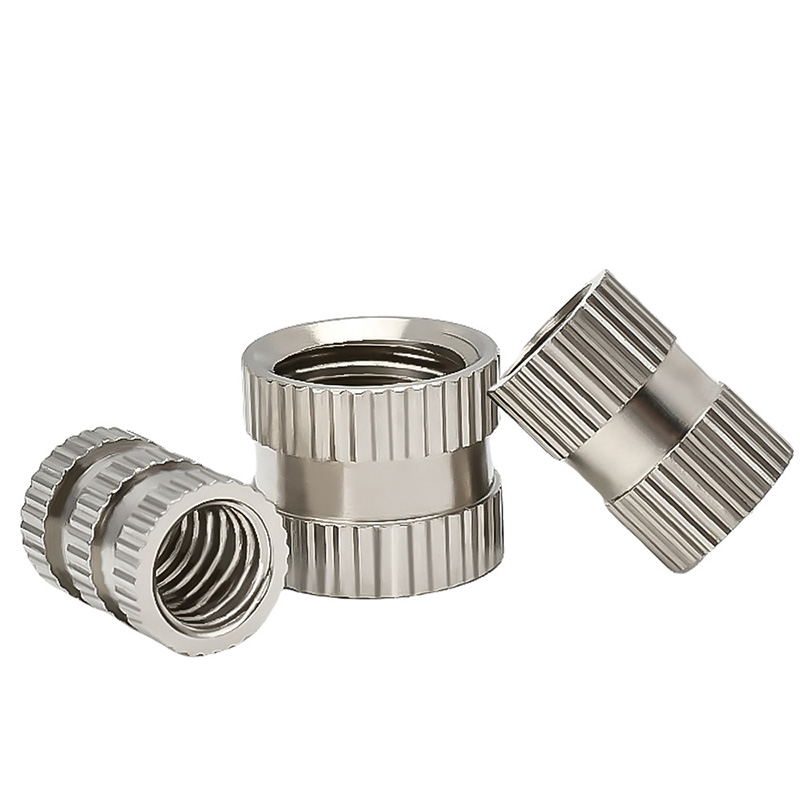 Écrou d'insertion intégré