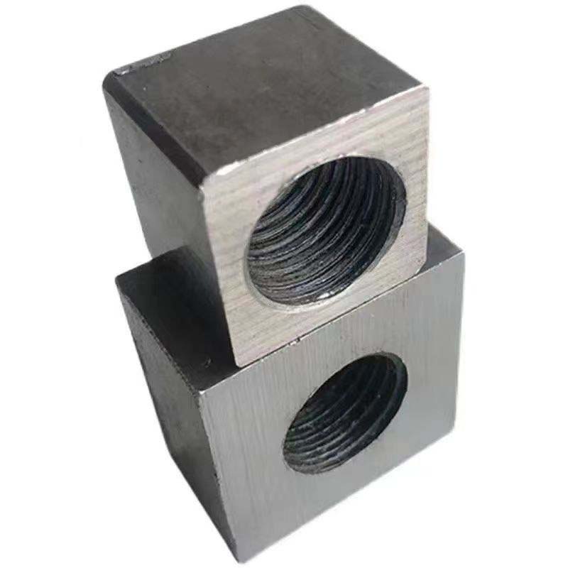 Noix de base spéciale