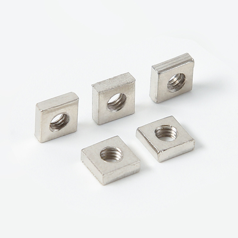 Écrou à tête carrée